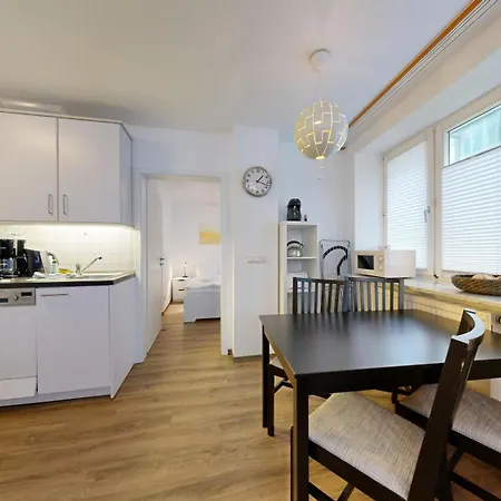 Appartement Sirene 01 *